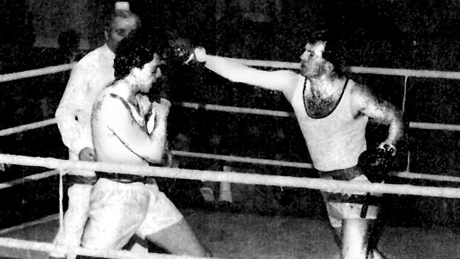 Abbott as an amatuer boxer in his early 20's