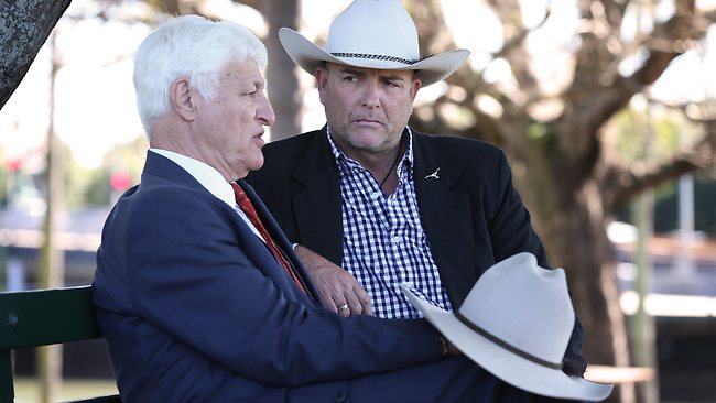 Bob Katter and James Blundell, discussing the intricates of country music